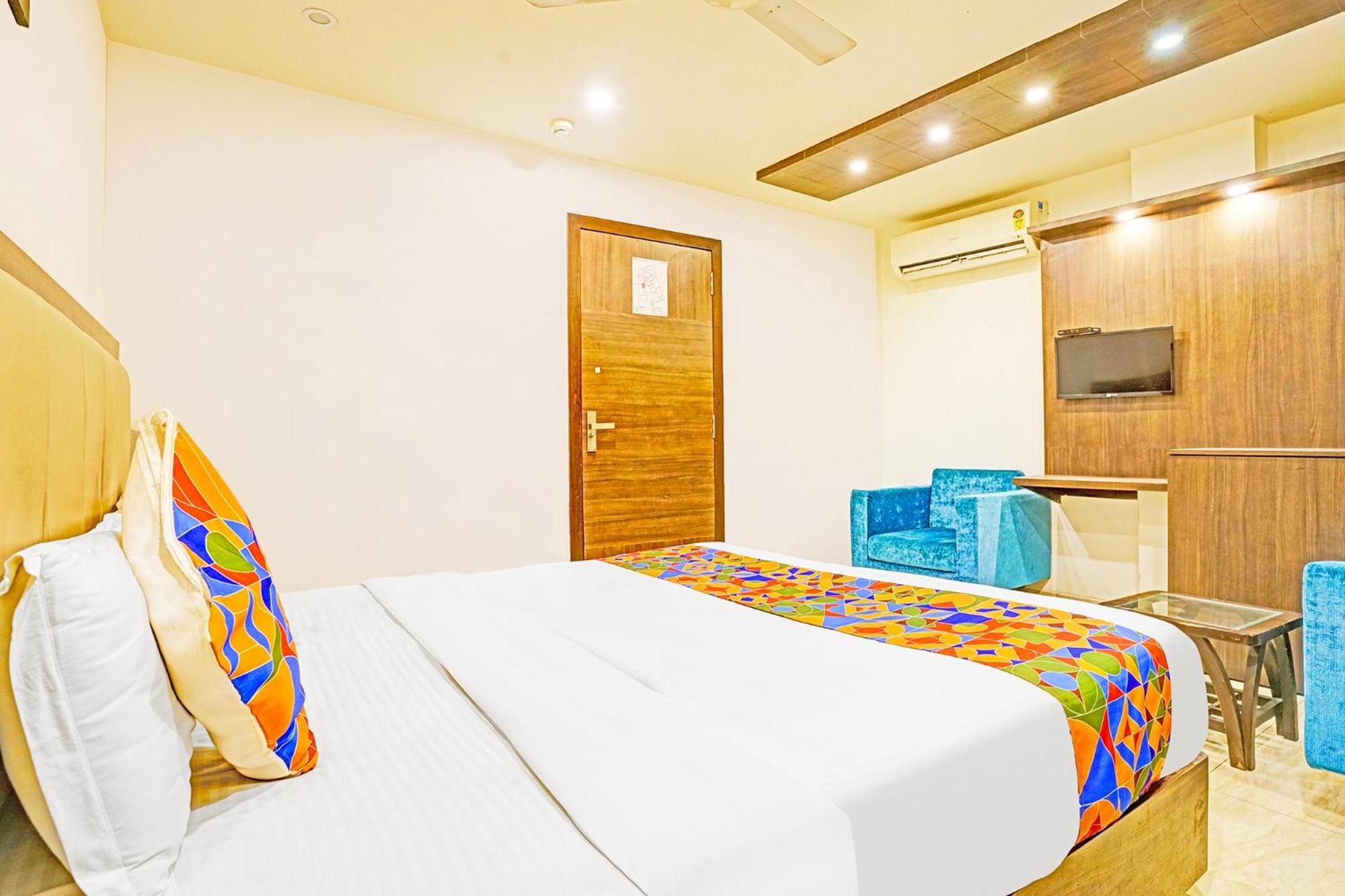 Fabhotel Prime Sky Light ヴァドーダラー エクステリア 写真