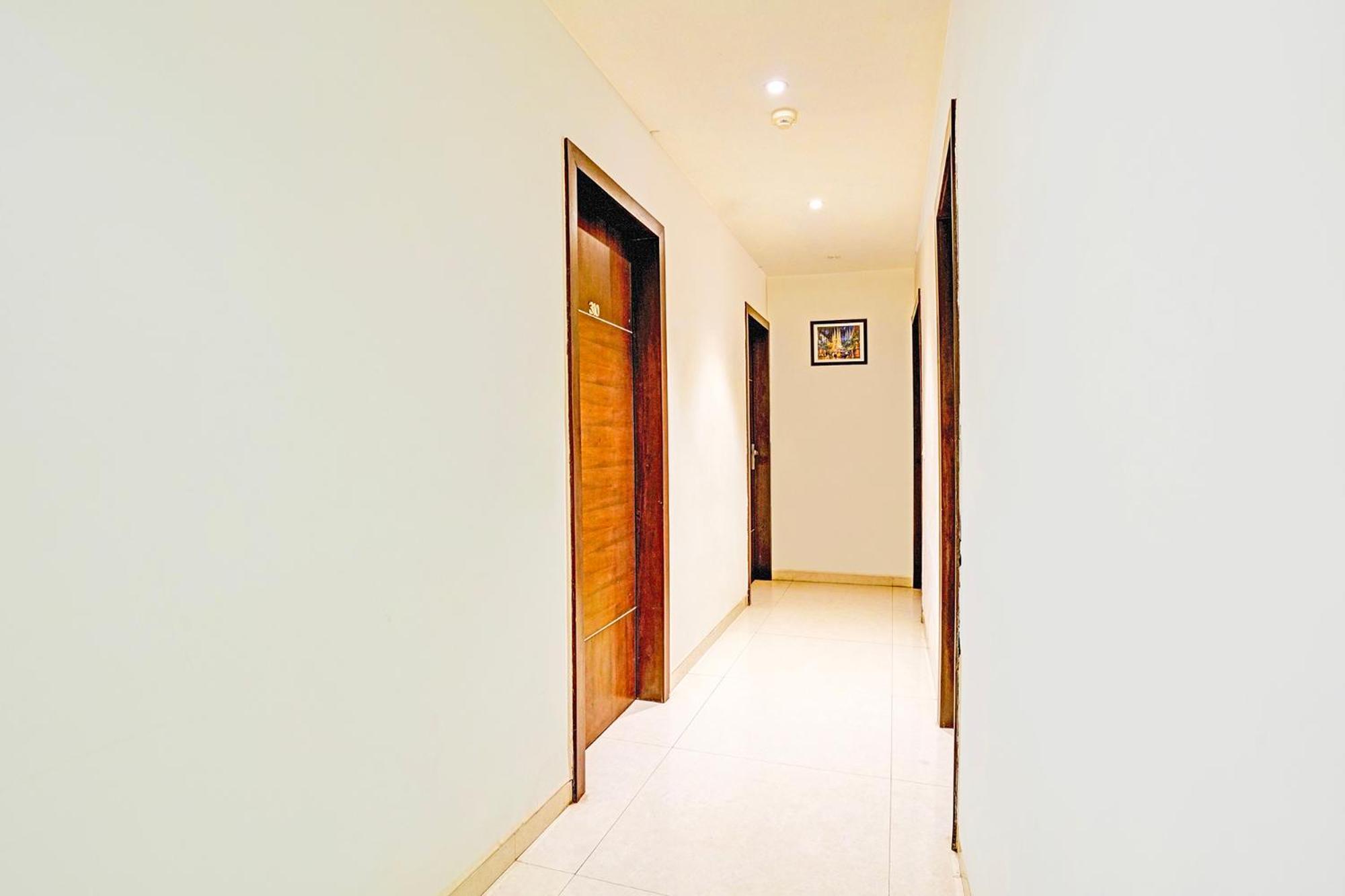 Fabhotel Prime Sky Light ヴァドーダラー エクステリア 写真
