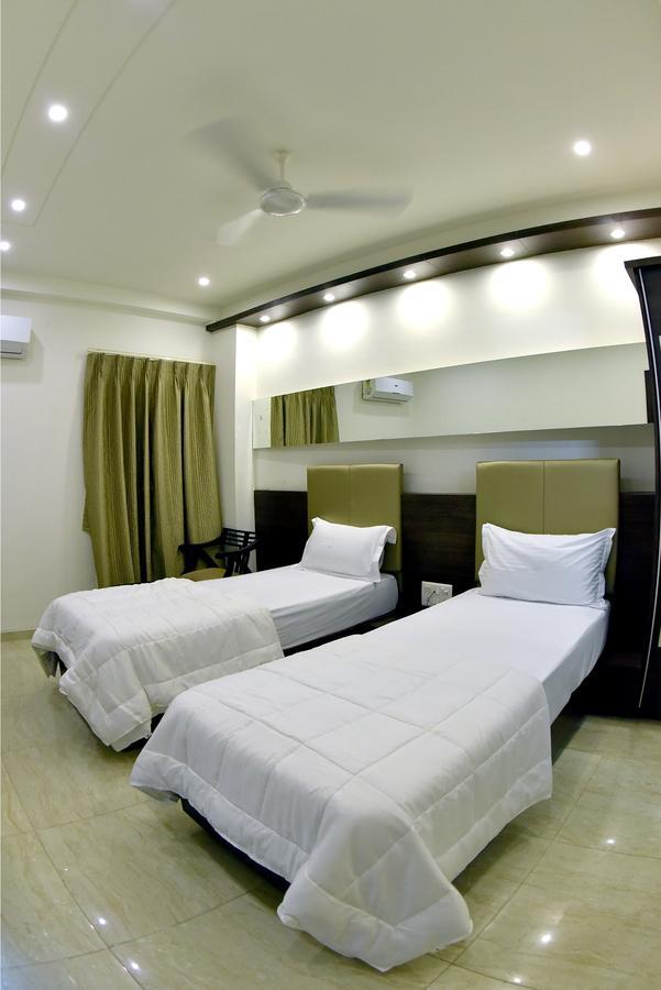 Fabhotel Prime Sky Light ヴァドーダラー エクステリア 写真