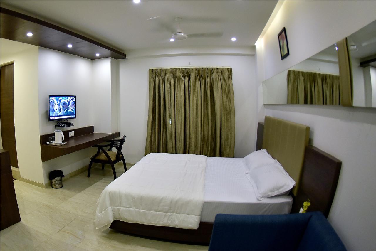 Fabhotel Prime Sky Light ヴァドーダラー エクステリア 写真